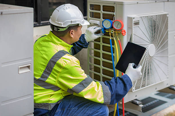 Professional Ductwork Repair technician working in Adkins, TX